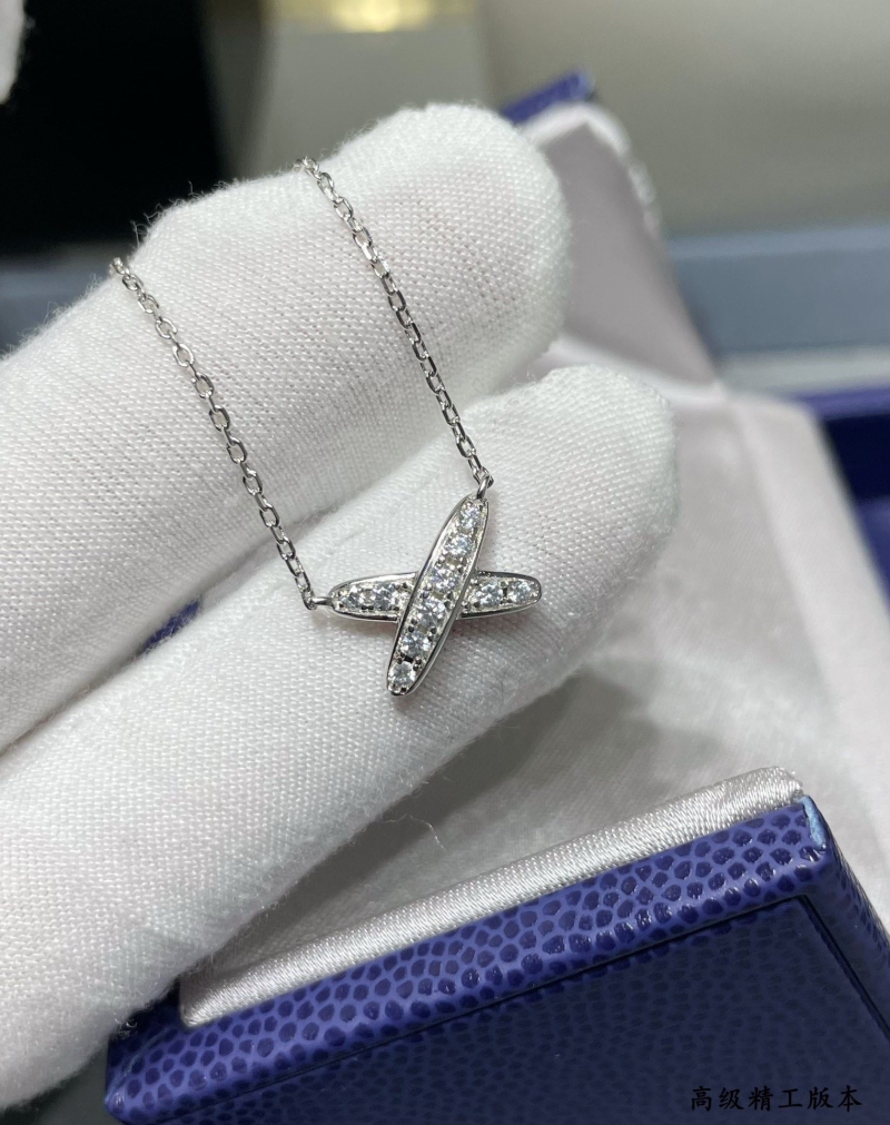 CHAUMET